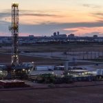 Gold Surges Toward $4,000 as Safe Haven Demand Outpaces Dollar Strength