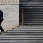 Dollar Strengthens as U.S. Reopening Vote Nears and Yen Hits Nine-Month Low