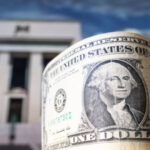 Fresh Dollar Pulse Emerges as Global Funds Pivot Strategies