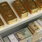 US Dollar Strengthens as Middle East Conflict Fuels Global Flight to Safety