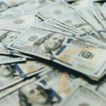 Dollar, Gold or Bonds? Investors Reassess Safe Havens Amid Rising Global Tensions